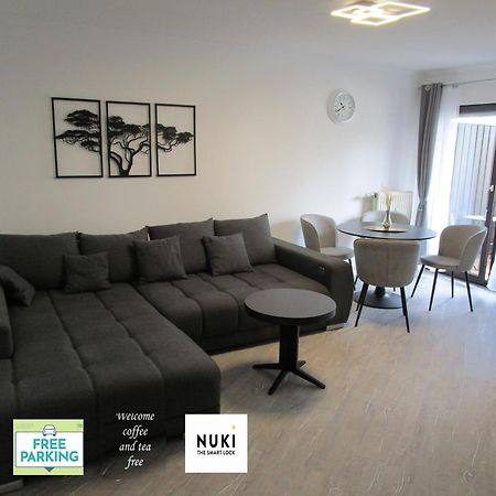 Ferienwohnung Dna FDH Esterno foto