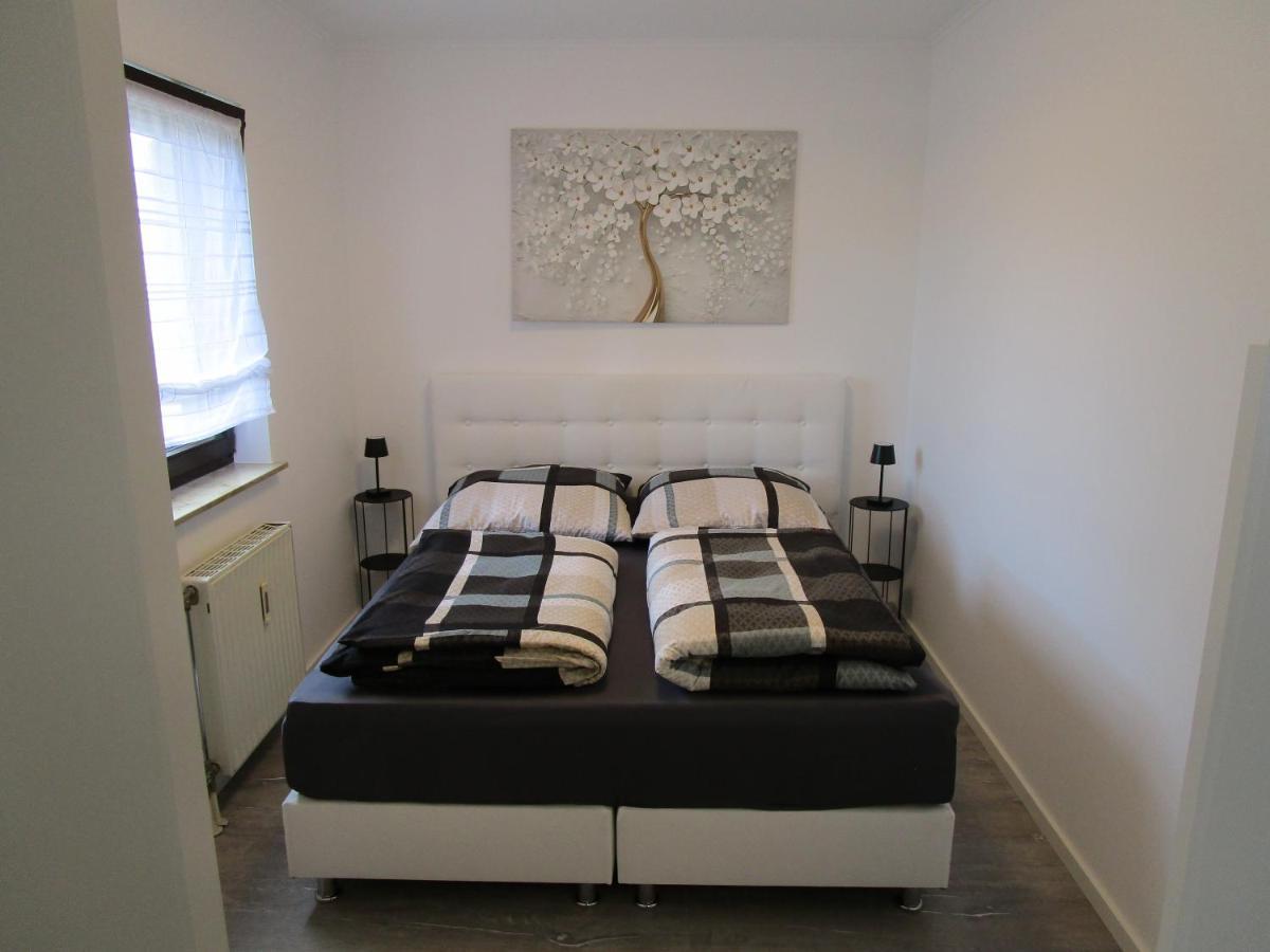 Ferienwohnung Dna FDH Esterno foto